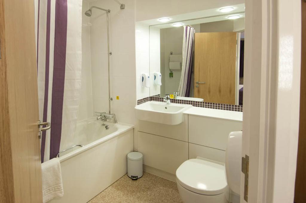 Premier Inn Newcastle City Centre Millennium Bridge Zimmer foto